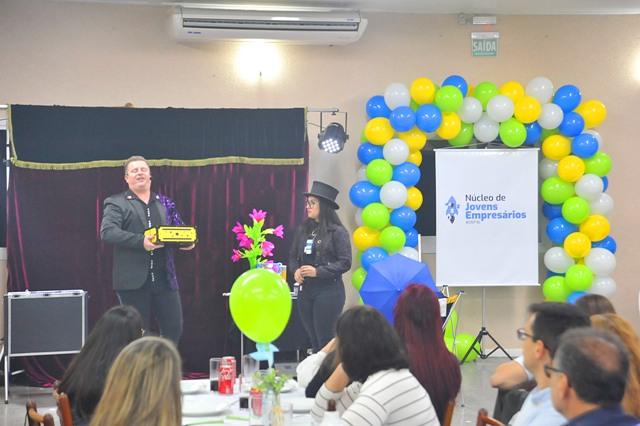 Em 2023,  show de mágicas encantou os participantes de Terça da Integração de outubro