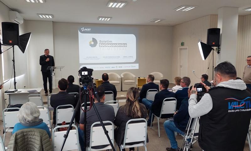 Daniel Klafke, presidente da ACIST-SL, reforça a importância da publicação para o ambiente empreendedor de São Leopoldo