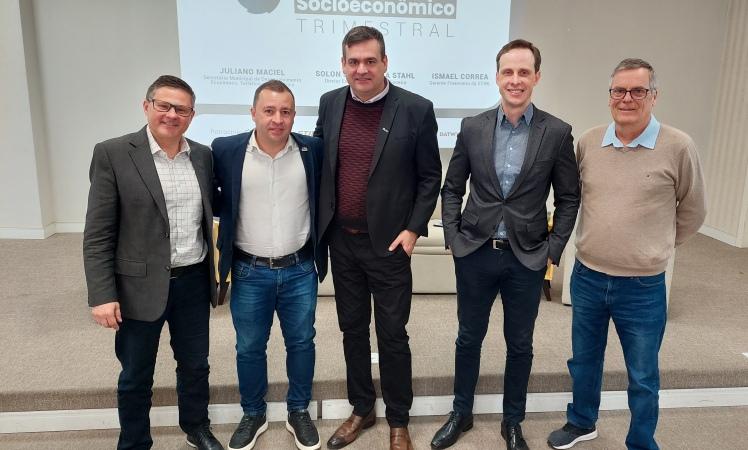 Solon Stapassola, Juliano Maciel, Daniel Klafke, Ismael Correa e Tiago Alves